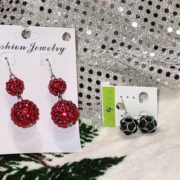 Sparkly Red Ball Party earrings - Picture 8 of 10